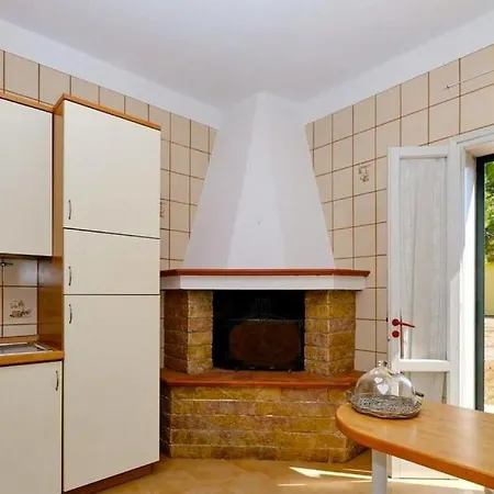 Holiday Homes Alezio - Iap02109C-Fyb *